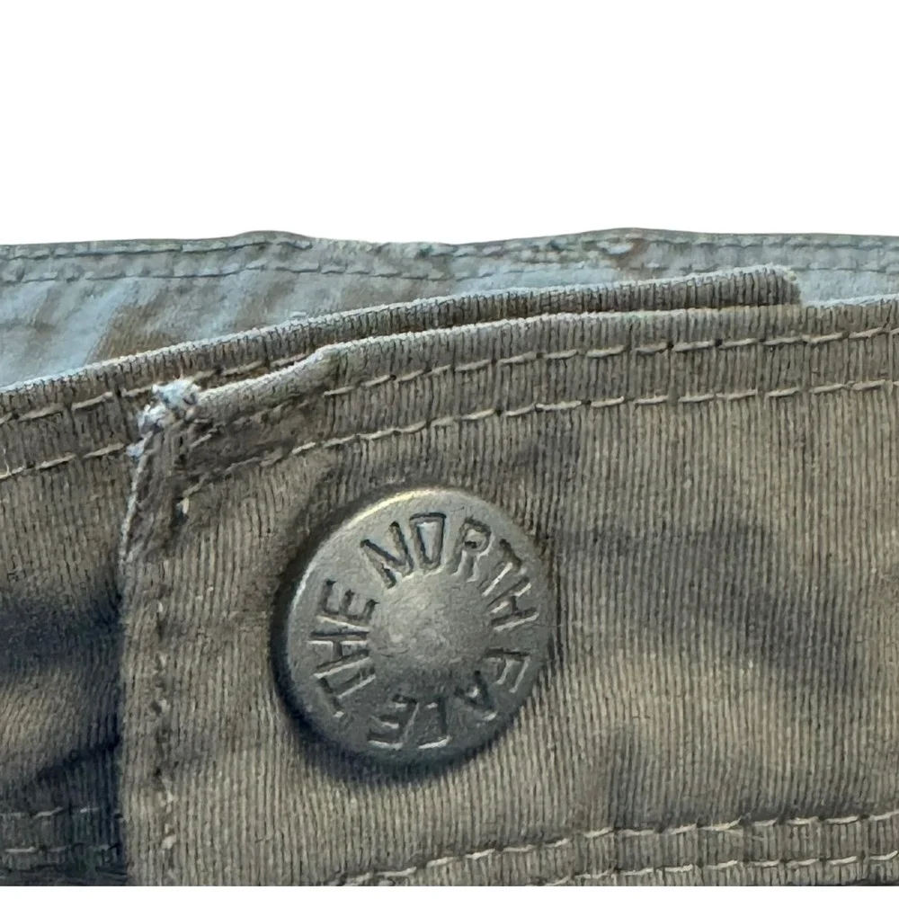 The North Face Mens LARGE Dark Gray Cargo Shorts‎ Hiking Outdoors Elastic Waist